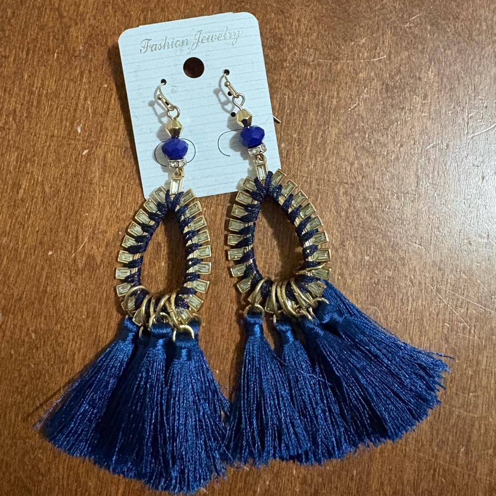 NWT Navy Tassel Earrings With Crystals in gold
